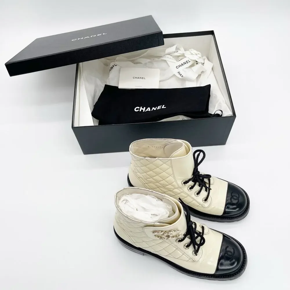 Chanel Brave Ivory Black Quilted Leather Chain CC Cap Tap Combat Boots EU 41